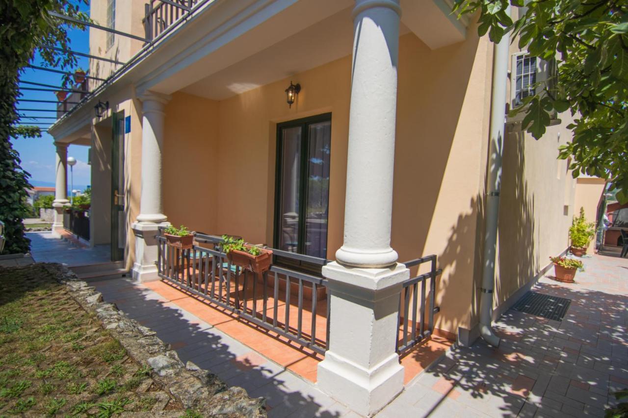 Villa Rustika Малинска Экстерьер фото
