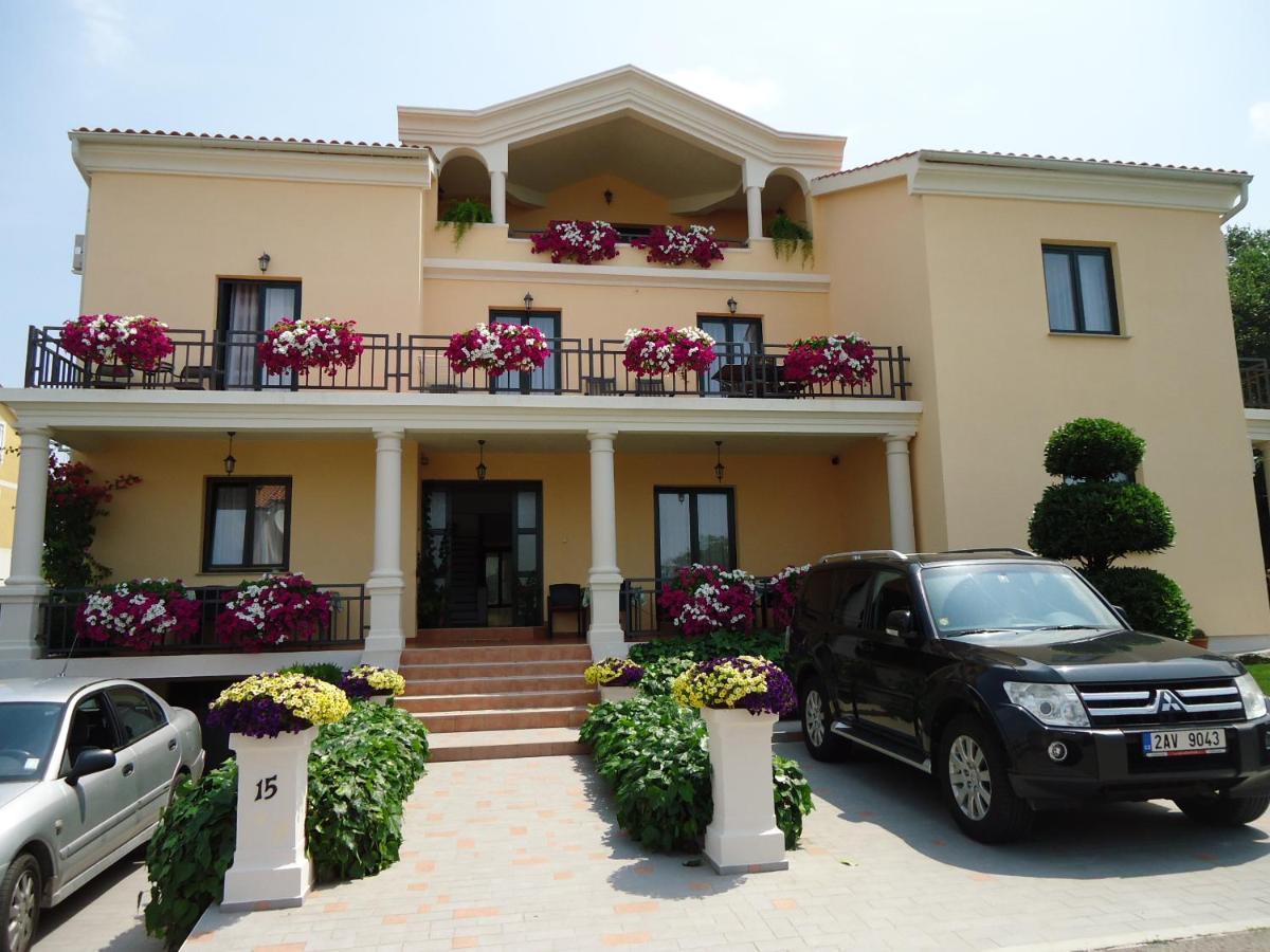 Villa Rustika Малинска Экстерьер фото
